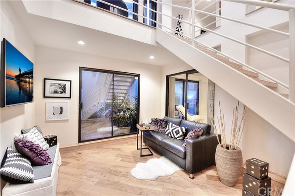 Blending By The Beach