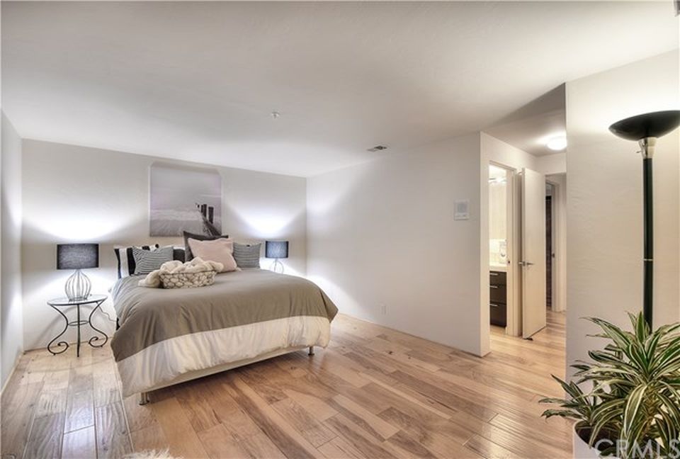 Blending By The Beach