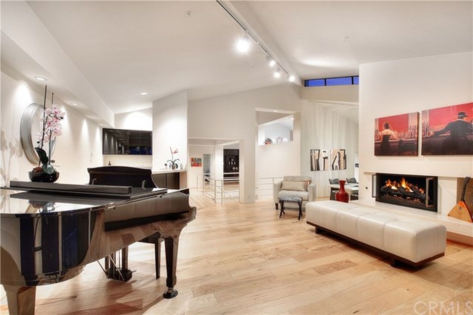 Blending By The Beach