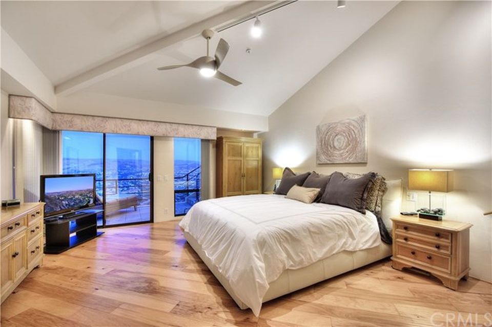 Blending By The Beach